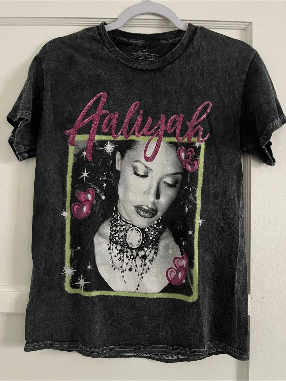 Aaliyah Vintage-Style Black Graphic Tee with Pink Script